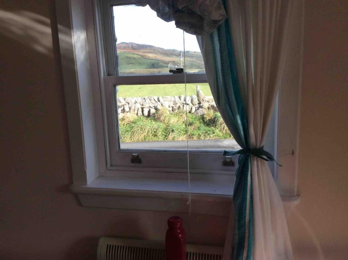 Quaint And Quirky Former Crofters Cottage In Port Ellen Kültér fotó